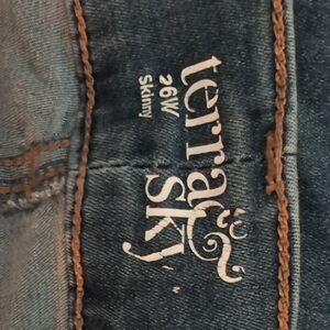 Terra & Sky Women's Blue Jeans